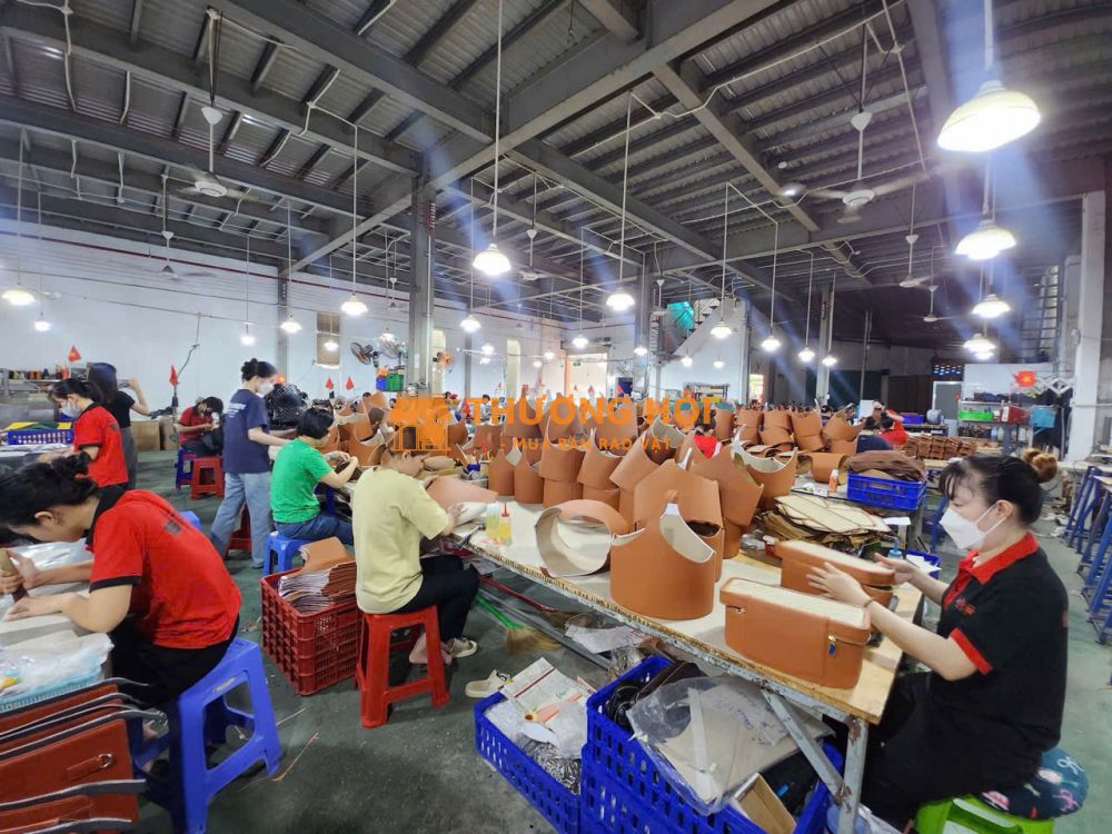 GIA CÔNG QUÀ TẶNG DOANH NGHIỆP BẰNG ĐỒ DA