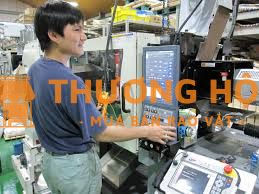 Nhân viên vận hành máy ép nhựa (NV Kỷ thuật thợ chỉnh sữa máy ép nhựa)