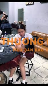 Tiệm Hớt tóc Việt tuyển Nữ chuyên nam, cạo mặt, ráy tai