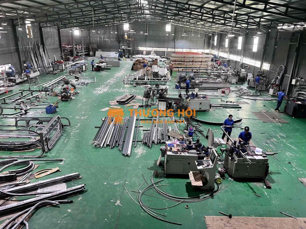 TUYỂN NAM LAO ĐỘNG PHỔ THÔNG LÀM VIỆC TẠI HÓC MÔN