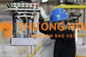 Kỹ sư lắp đặt, bảo dưỡng máy móc làm việc tại Nhật Bản