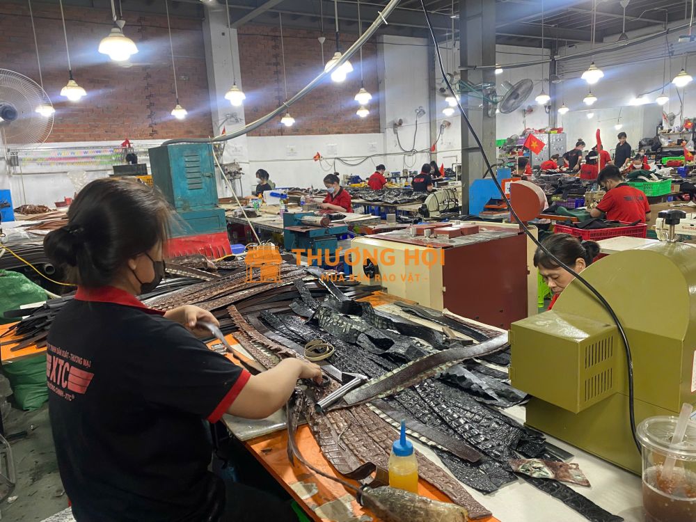 NHẬP SỈ ĐỒ DA TRỰC TIẾP TỪ XƯỞNG – GIÚP BẠN BÁN DỄ, GIỮ LỢI NHUẬN