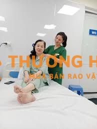 Em đang cần người chăm sóc bà ăn ở tại nhà