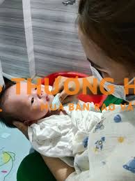 Em đang cần người chăm sóc em bé tại nhà