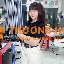 Salon Phương An cần tuyển nữ thợ phụ gội + móng tưổi từ 18 - 35 tuổi