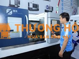Nhân viên đứng máy CNC ( Vận hành và làm việc trên máy CNC)