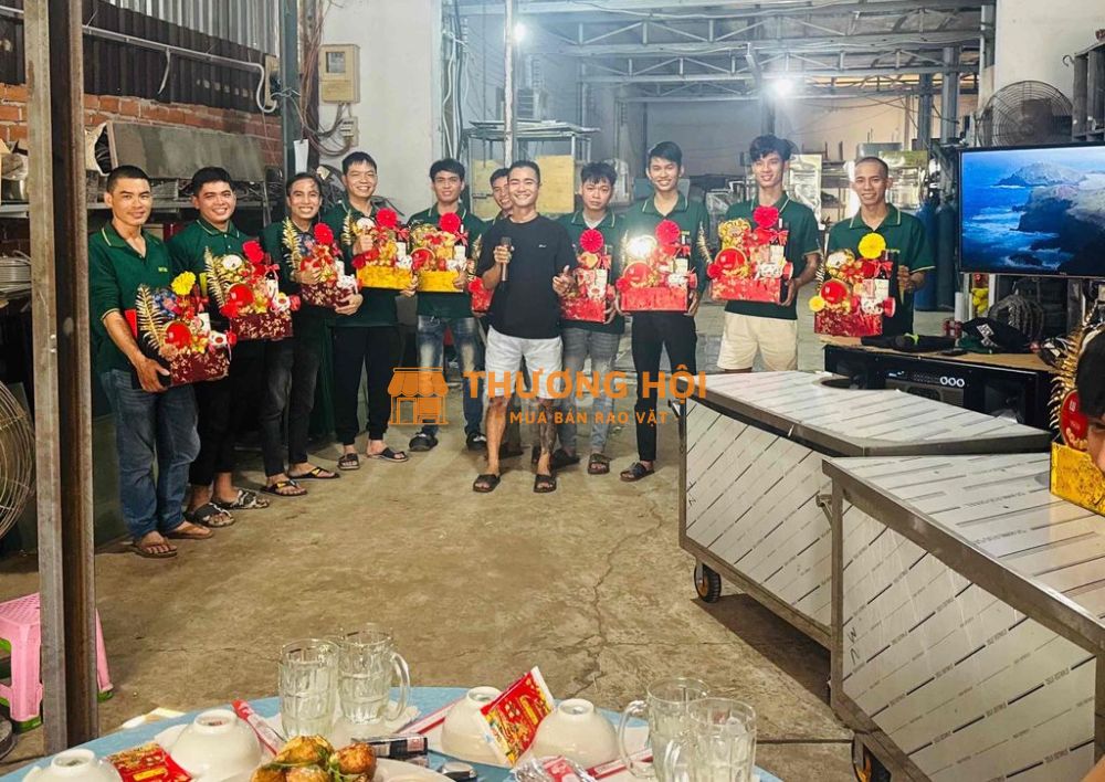 cần tuyển thợ hàn inox .và thợ máy đứng máy