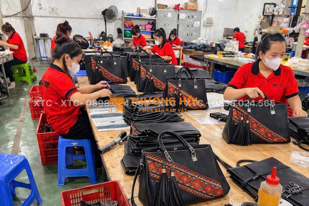 GIA CÔNG QUÀ TẶNG ĐỒ DA CHO DOANH NGHIỆP – MUỐN KHÁCH NHỚ, PHẢI CÓ SẢN PHẨM RIÊNG