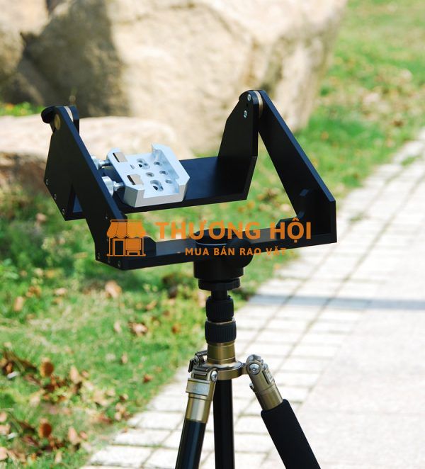 Tripod đa năng cho kính thiên văn và ống nhòm