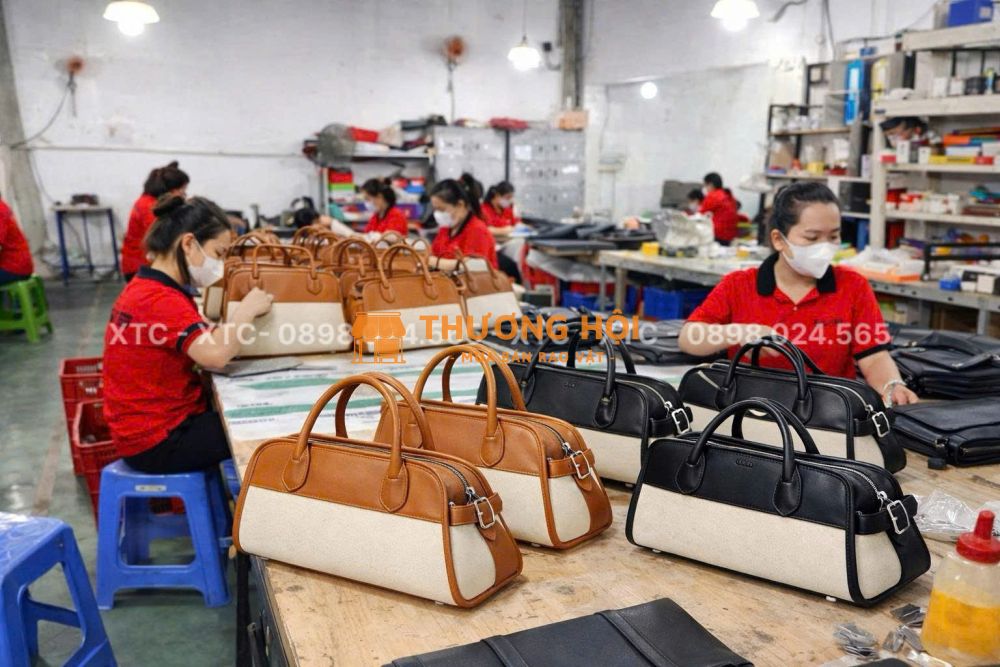 GIA CÔNG QUÀ TẶNG ĐỒ DA THEO YÊU CẦU – PHÙ HỢP CHO DOANH NGHIỆP LÀM SỰ KIỆN