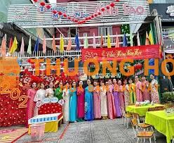 TRƯỜNG MẦM NON ÁNH SAO TUYỂN DỤNG GIÁO VIÊN MẦM NON, BẢO MẪU