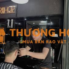 Tuyển thợ cắt + gội barbershop