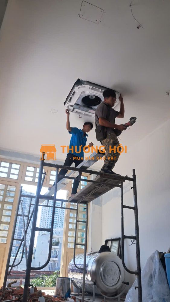 Lắp đặt máy lạnh Daikin âm trần 5 ngựa cho nhà hàng tiệc cưới