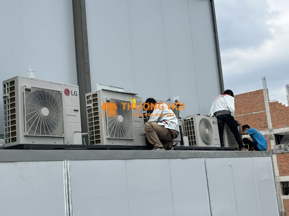 Lắp đặt máy lạnh LG âm trần 5.5 ngựa cho showroom