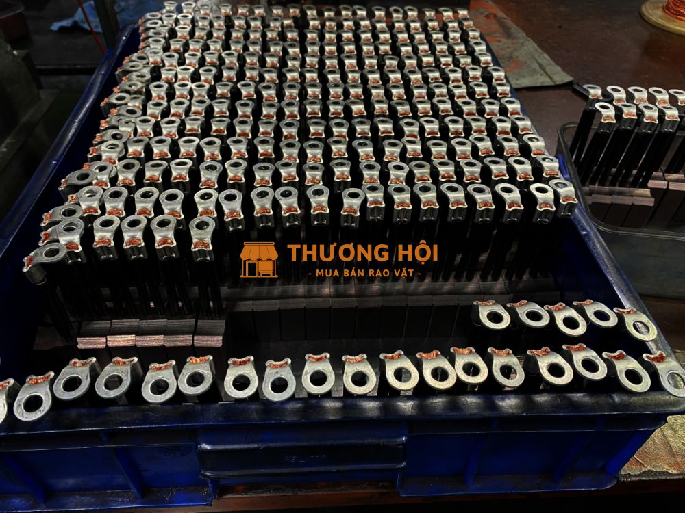 CHỔI THAN CÔNG NGHIỆP CHO CÁC NHÀ MÁY THỦY ĐIỆN, NHIỆT ĐIỆN.