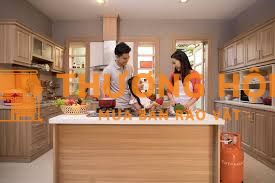 TUYỂN ĐẦU BẾP NẤU ĂN CHO GIA ĐÌNH