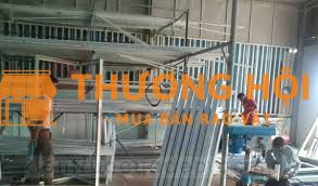 Tuyển gấp thợ cửa nhôm kính, sắt, inox