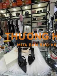 Tuyển nhân viên làm hàng cho shop quần áo online, biết dùng máy may