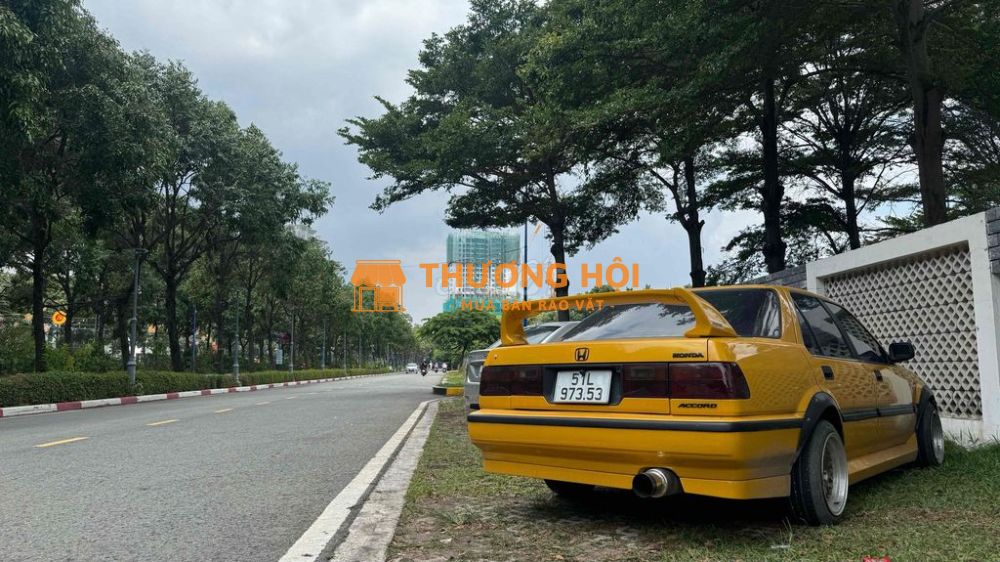 Honda Accord màu Vàng