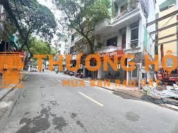 Bán nhà mặt phố Nguyễn Ngọc Nại 8 tầng 1 hầm mới xây