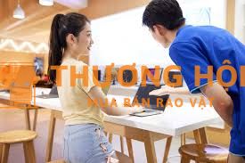 nhân viên bán hàng Laptop