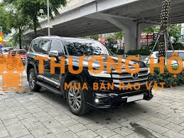 Bán Land Cruiser LC300 sản xuất 2024, lên full bodykit Trung Đông.