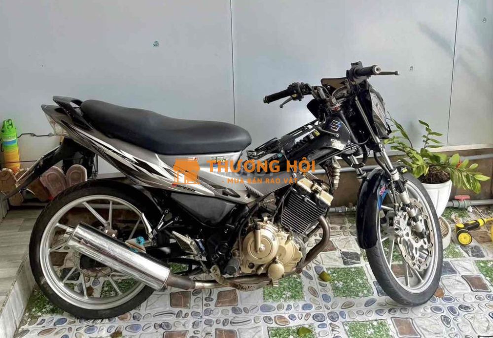 Suzuki Raider Xám Xăng