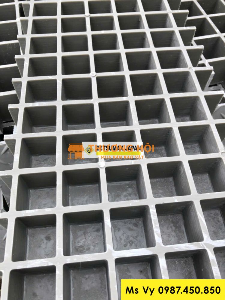 Tấm sàn thao tác bề mặt kín FRP Composite cao 38mm