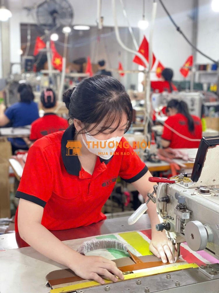QUÀ TẶNG ĐẠI HỘI – GIẢI PHÁP SẢN XUẤT SỐ LƯỢNG LỚN, CÓ VAT, ĐÚNG TIẾN ĐỘ