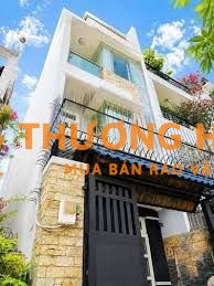 Bán nhà hxh CmT8 - 58m2 - nở hậu - 4 tầng chỉ 11 tỷ