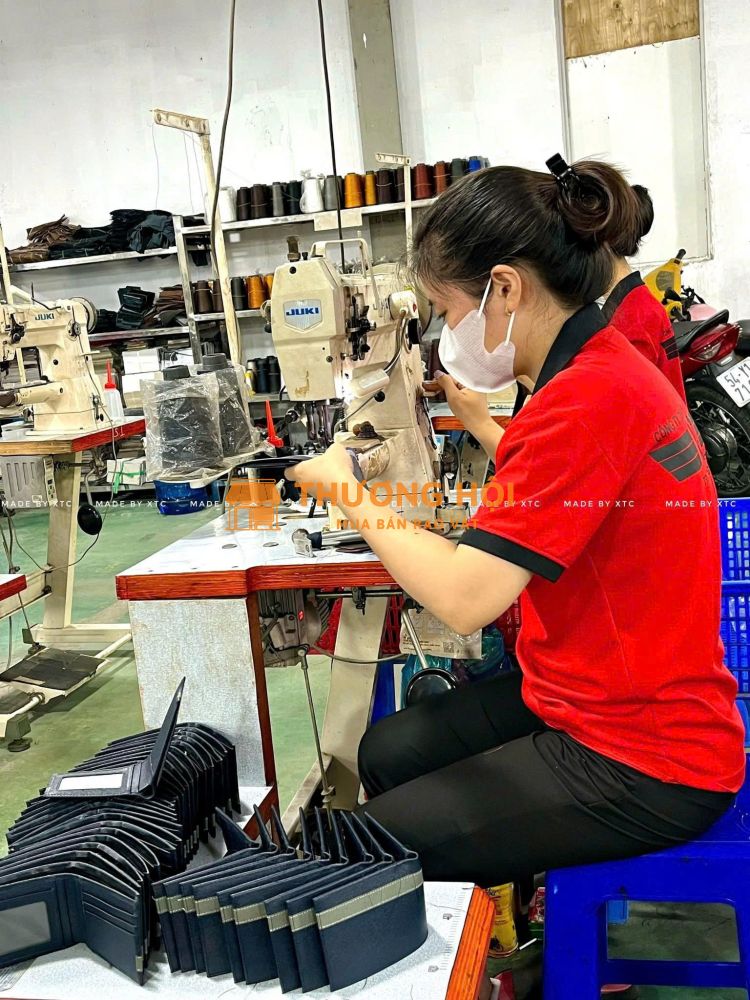 QUÀ TẶNG DOANH NGHIỆP BẰNG ĐỒ DA – GIA CÔNG THEO YÊU CẦU, DẬP LOGO CHUYÊN NGHIỆP