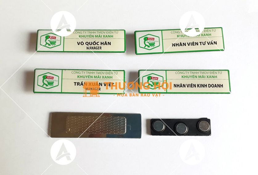 In bảng tên nhân viên