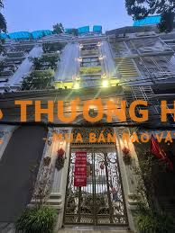 Cho thuê nhà 8 tầng, Số 18A ngõ 147A- phố Tân Mai - Hoàng Mai