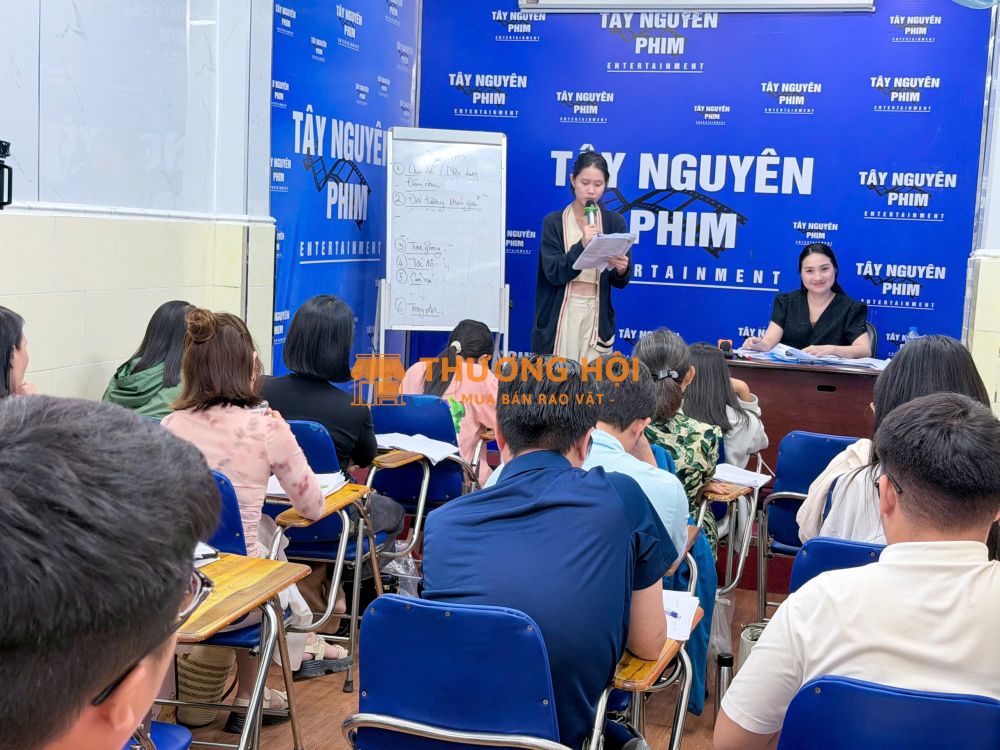 KHÓA HỌC LÀM CHỦ GIỌNG NÓI – GIAO TIẾP TỰ TIN TRƯỚC CÔNG CHÚNG