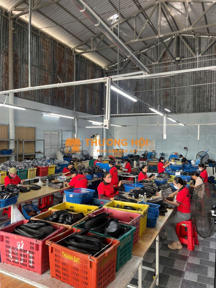NGUỒN SỈ DÉP DA BÒ – SẴN KHO, CÓ VAT, GIAO NHANH